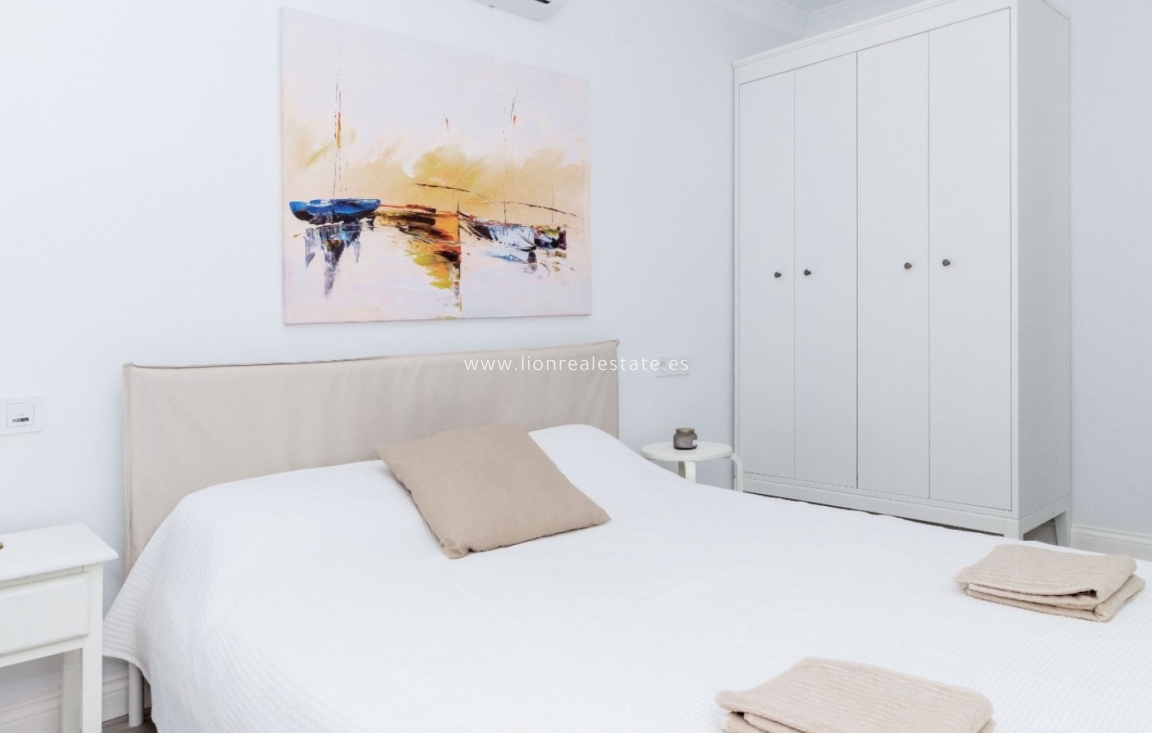 Resale - Town House - Orihuela Costa - La Zenia