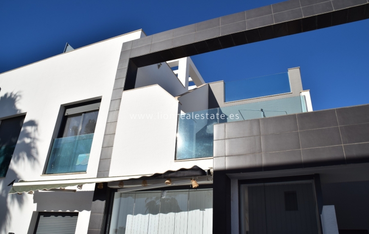 Resale - Town House - Orihuela Costa - La Zenia