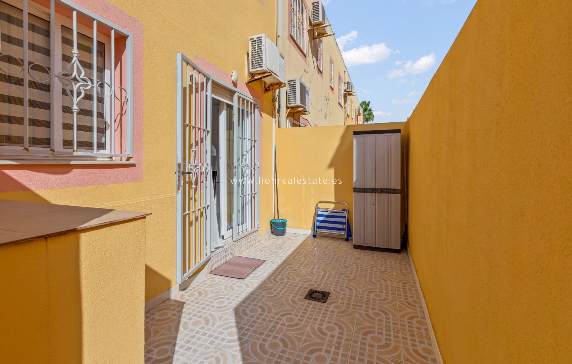 Resale - Town House - Orihuela Costa - La Zenia