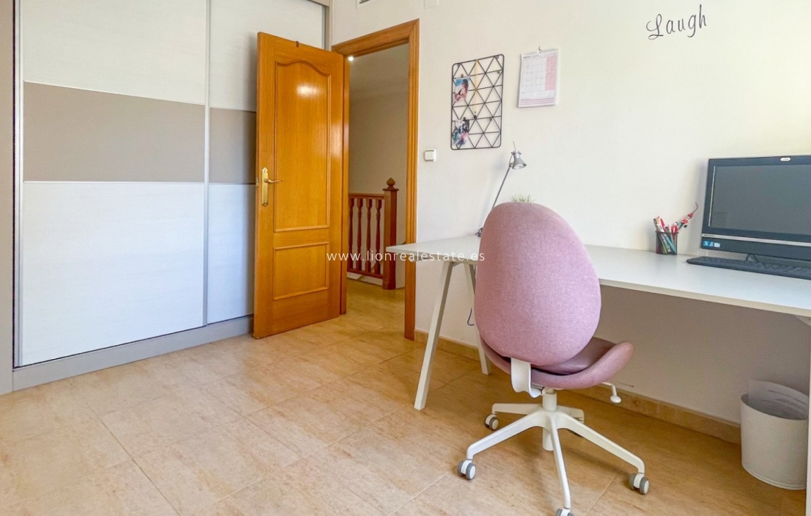 Resale - Town House - Orihuela Costa - Punta Prima