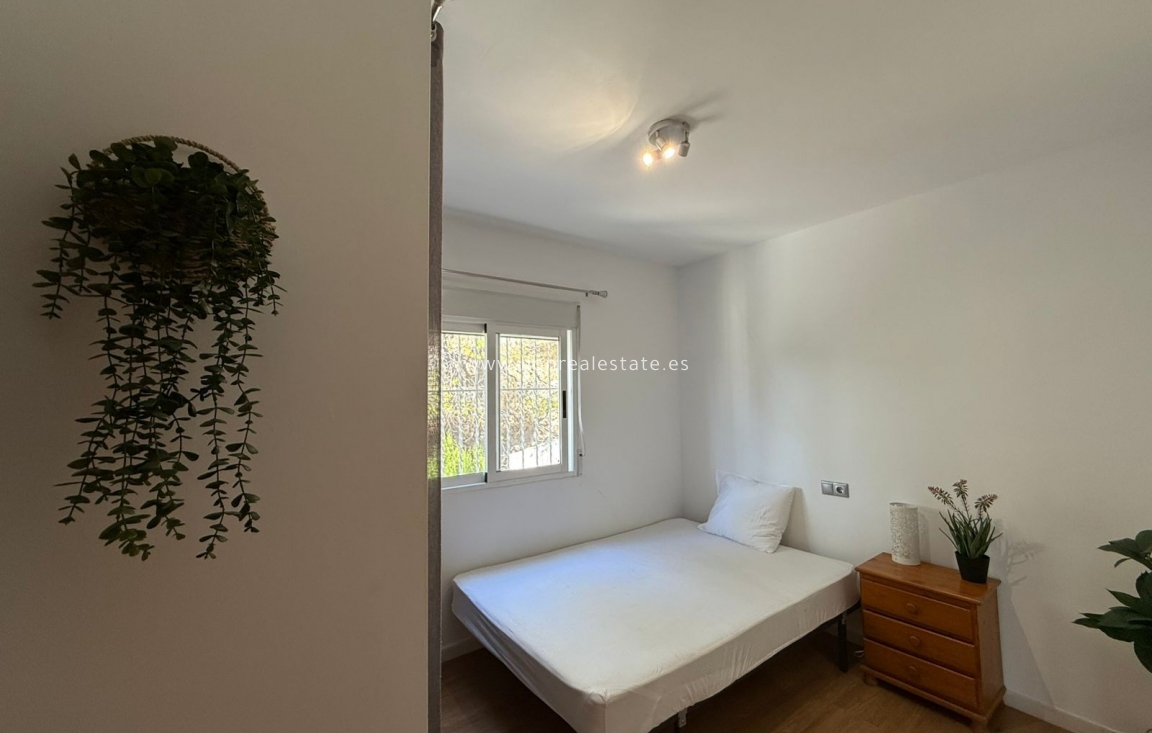 Resale - Town House - Orihuela Costa - Villamartín