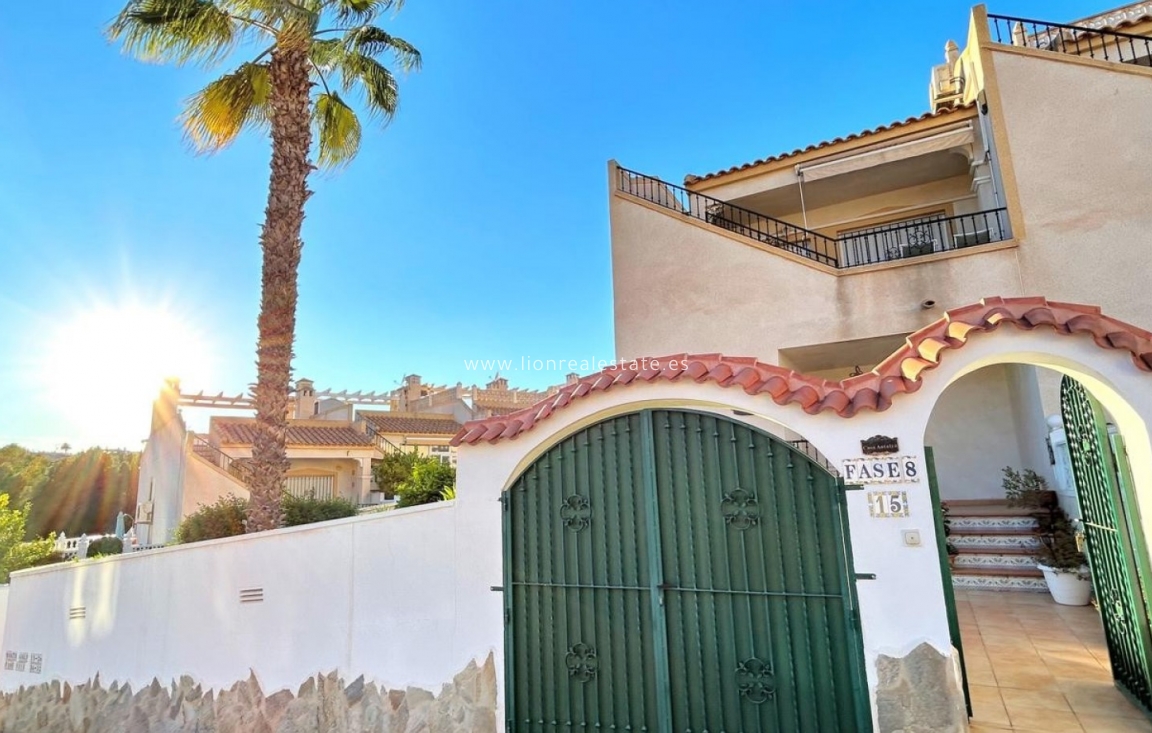 Resale - Town House - Orihuela Costa - Villamartín