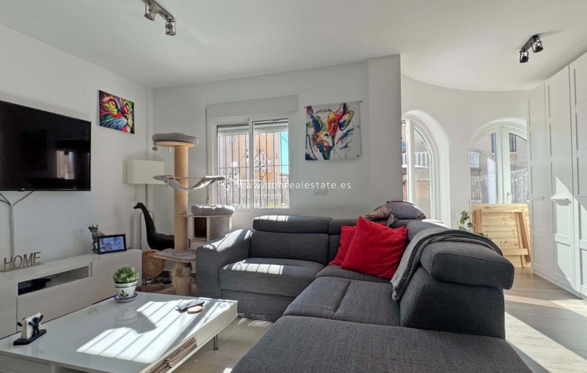 Resale - Town House - Orihuela Costa - Villamartín