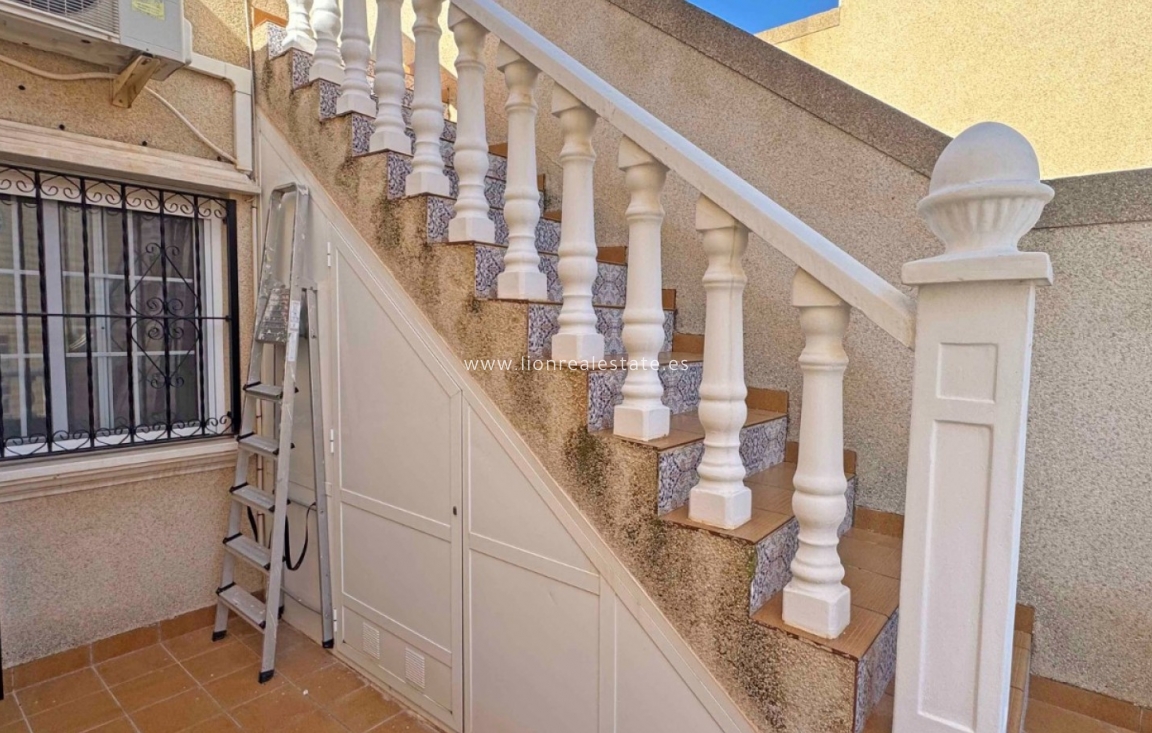 Resale - Town House - Orihuela Costa - Villamartín