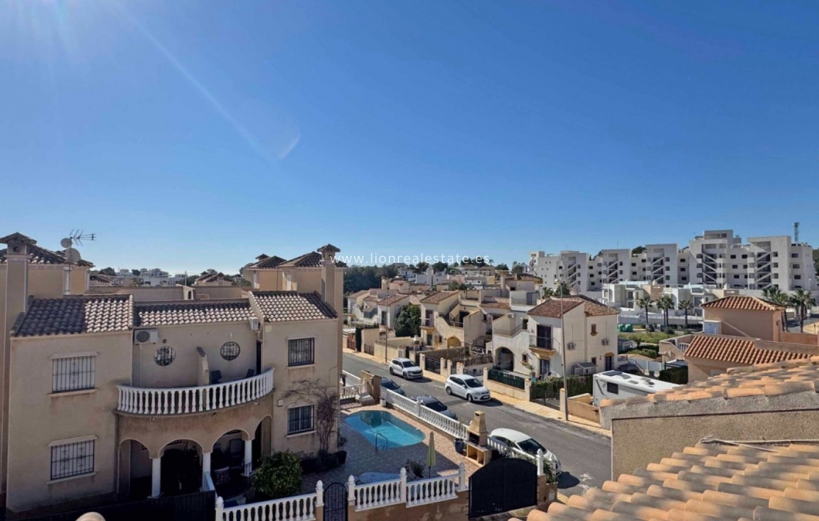 Resale - Town House - Orihuela Costa - Villamartín