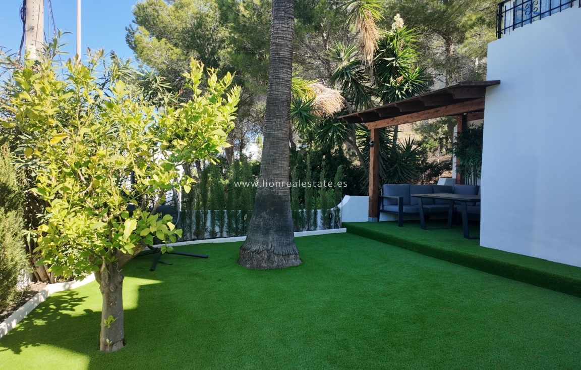 Resale - Town House - Orihuela Costa - Villamartín