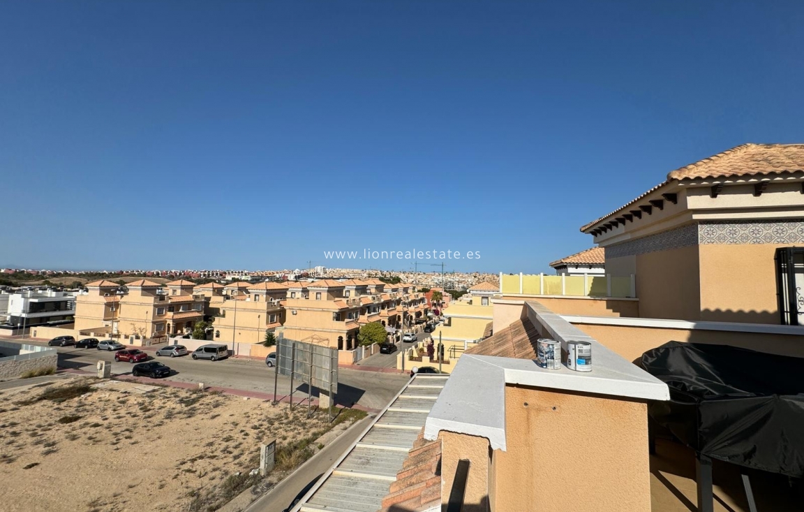 Resale - Town House - Orihuela Costa - Villamartín