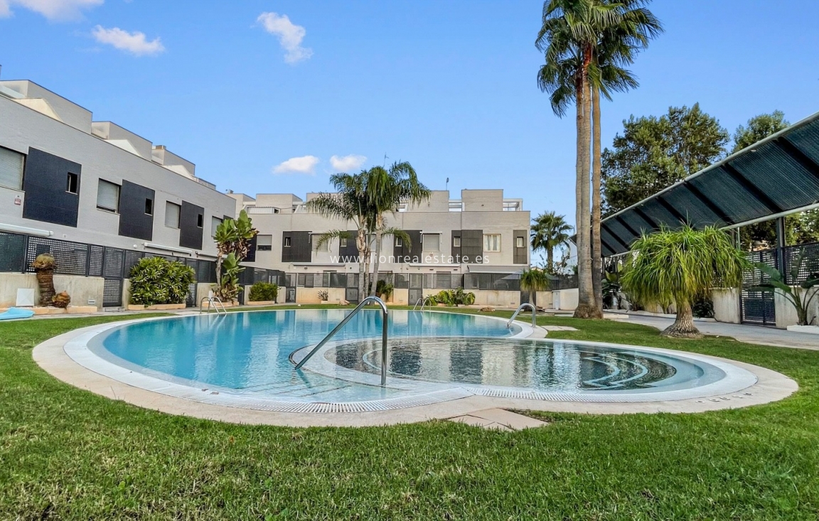 Resale - Town House - Pilar de la Horadada - El Mojón