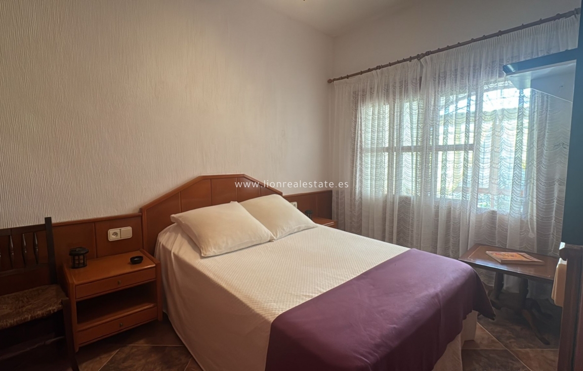 Resale - Town House - Punta Prima