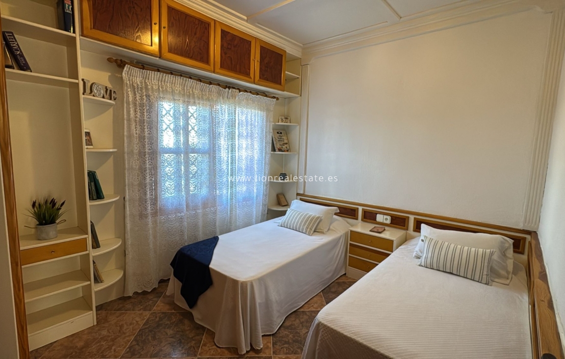 Resale - Town House - Punta Prima