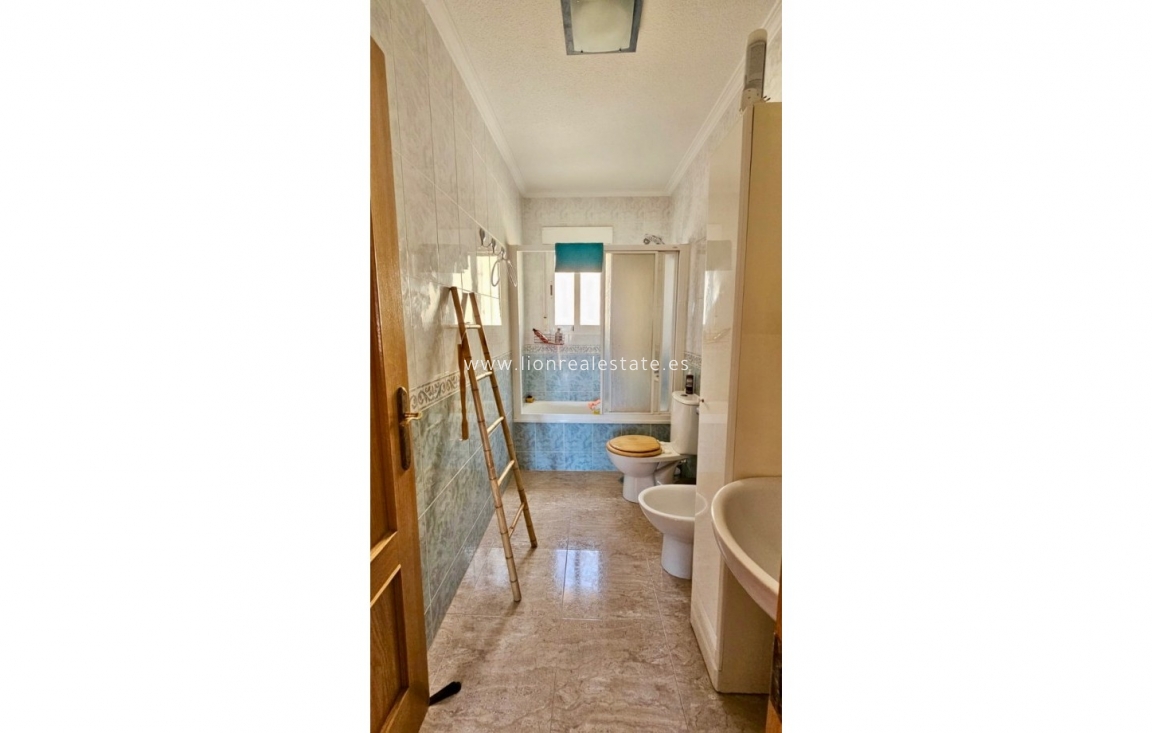 Resale - Town House - San Javier