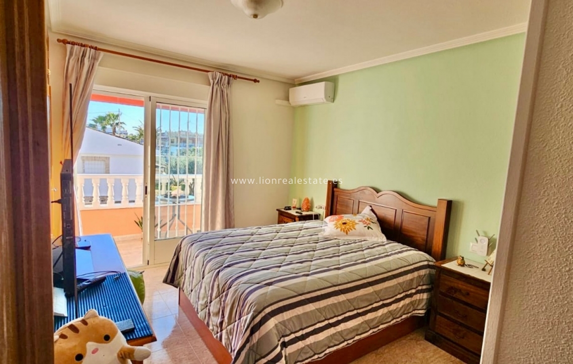 Resale - Town House - San Javier