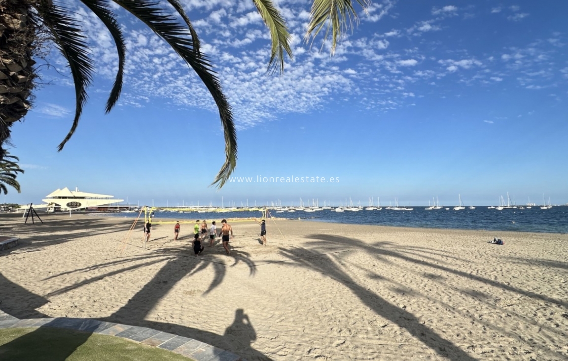 Resale - Town House - San Javier