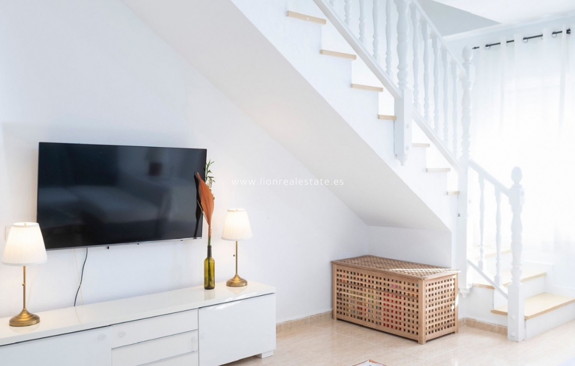 Resale - Town House - San Javier