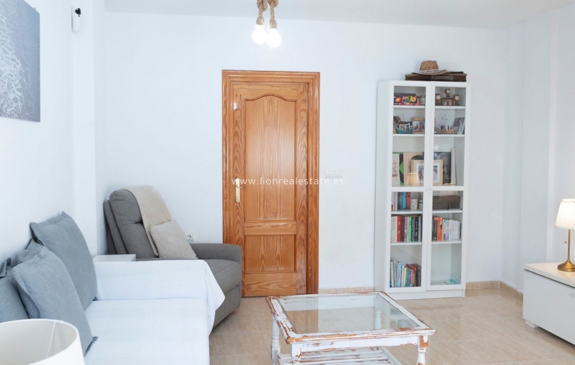 Resale - Town House - San Javier