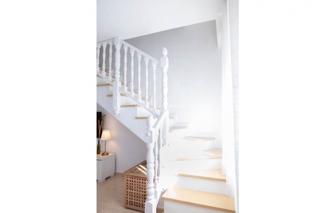 Resale - Town House - San Javier