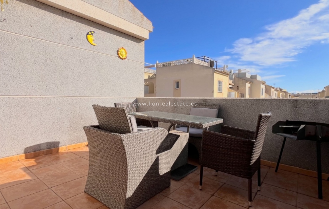 Resale - Town House - Torrevieja - La Siesta - El Salado -  Torreta