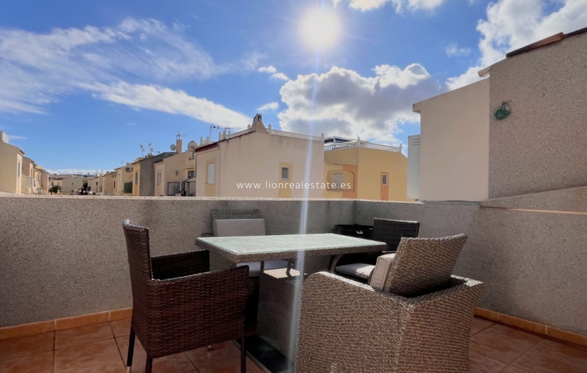 Resale - Town House - Torrevieja - La Siesta - El Salado -  Torreta