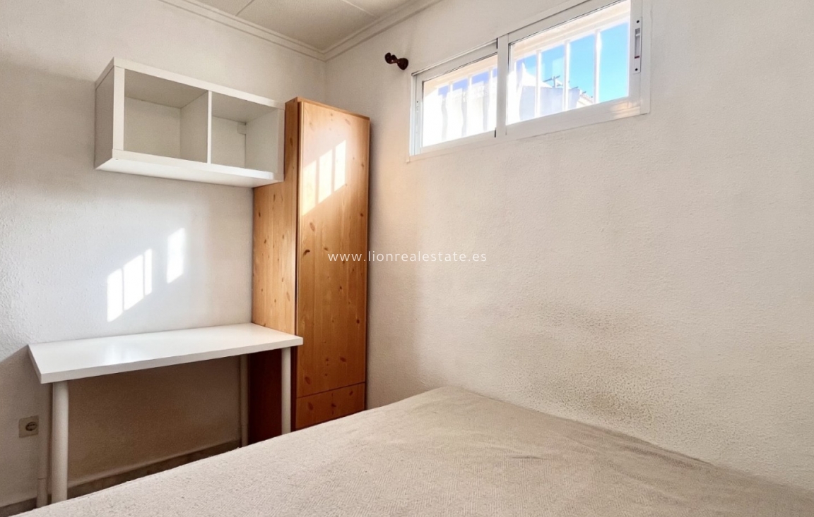 Resale - Town House - Torrevieja - La Siesta - El Salado -  Torreta