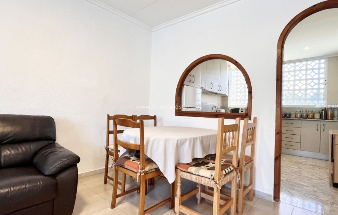 Resale - Town House - Torrevieja - La Siesta - El Salado -  Torreta