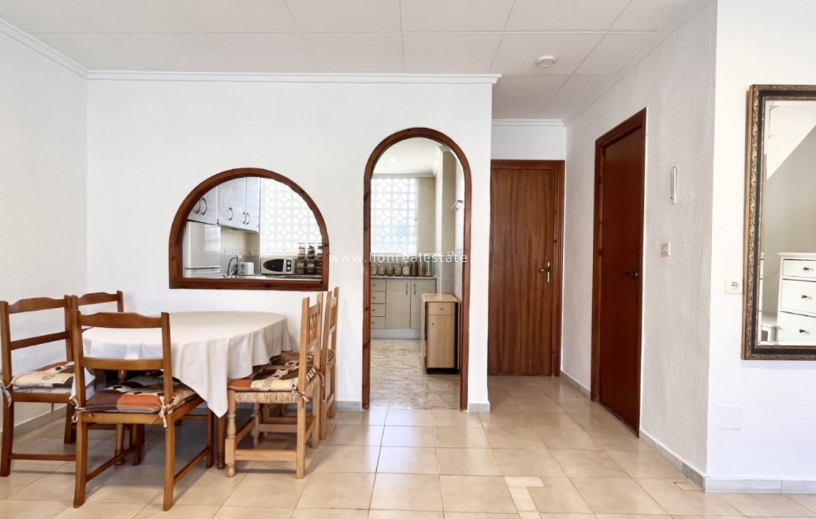 Resale - Town House - Torrevieja - La Siesta - El Salado -  Torreta