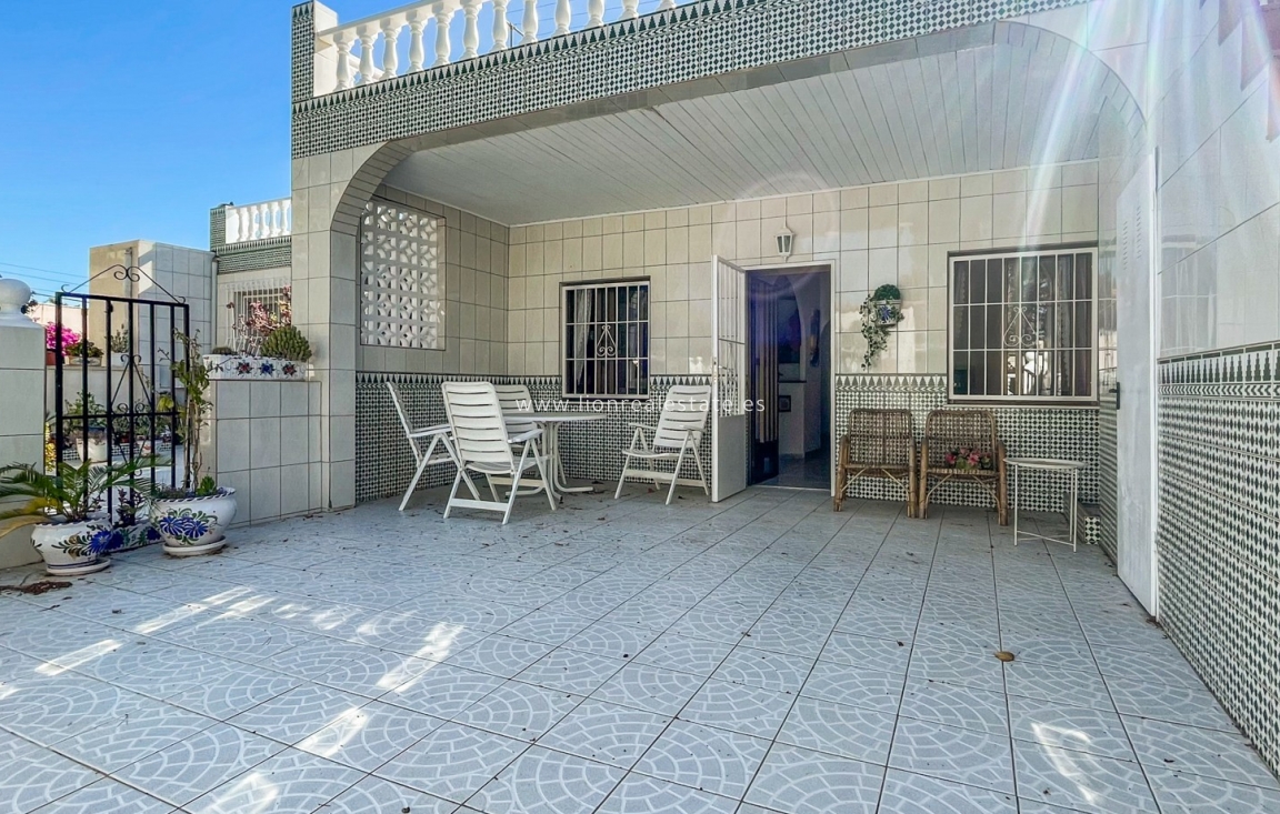 Resale - Town House - Torrevieja - La Siesta - El Salado -  Torreta