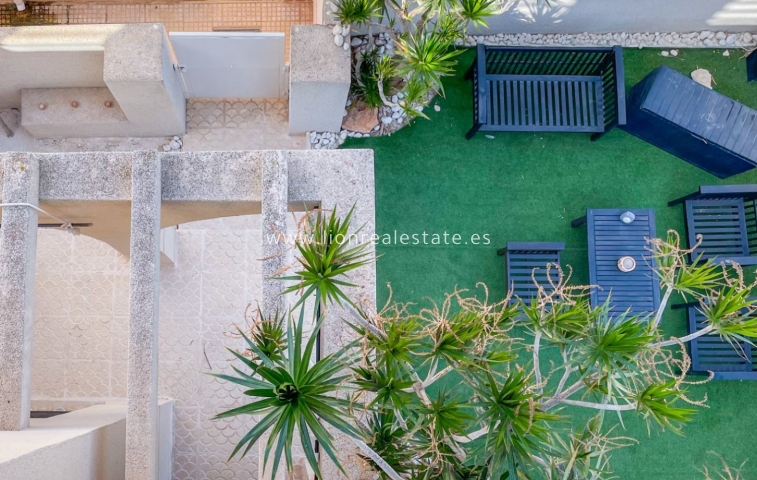 Resale - Town House - Torrevieja - La Siesta - El Salado -  Torreta