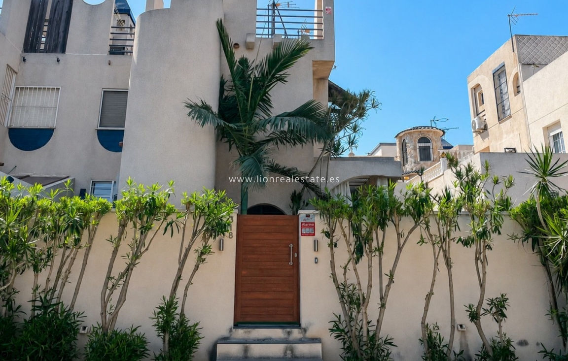Resale - Town House - Torrevieja - La Siesta - El Salado -  Torreta