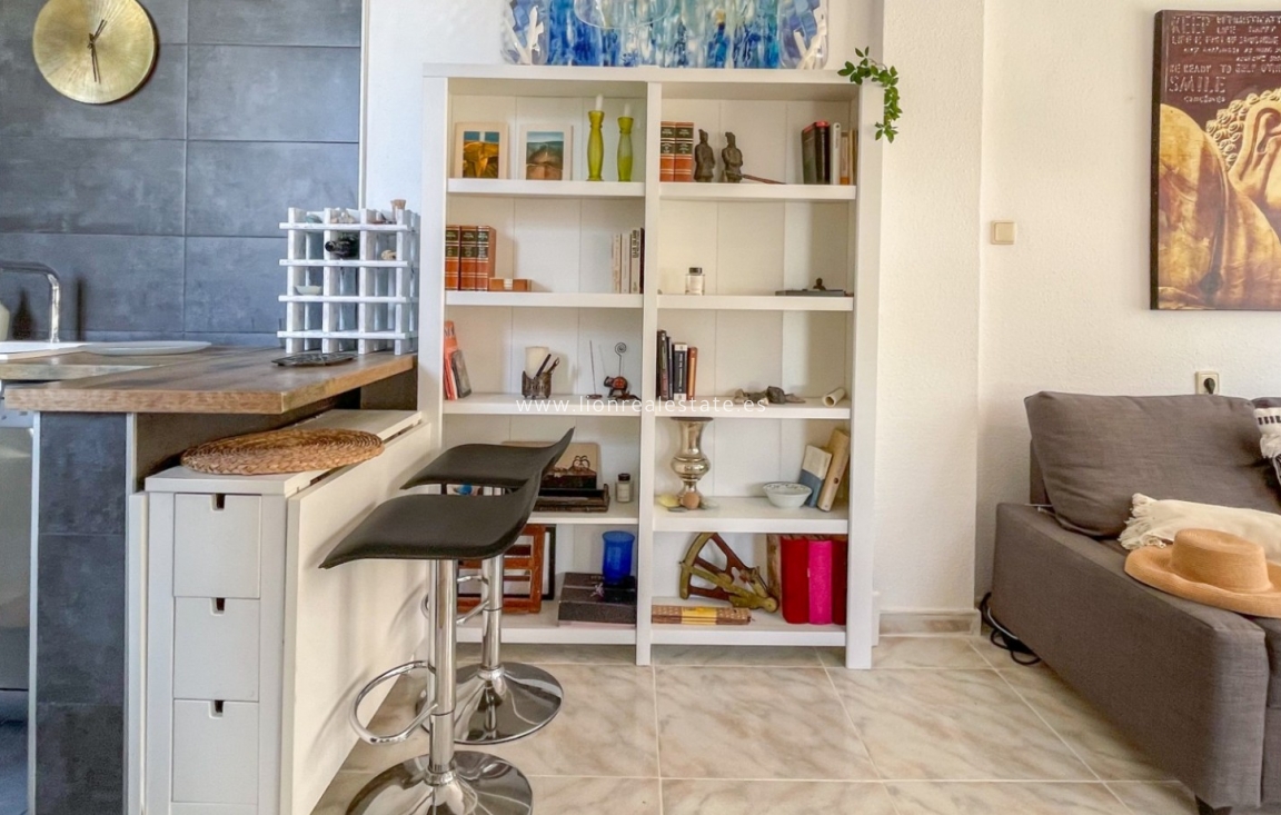 Resale - Town House - Torrevieja - La Siesta - El Salado -  Torreta