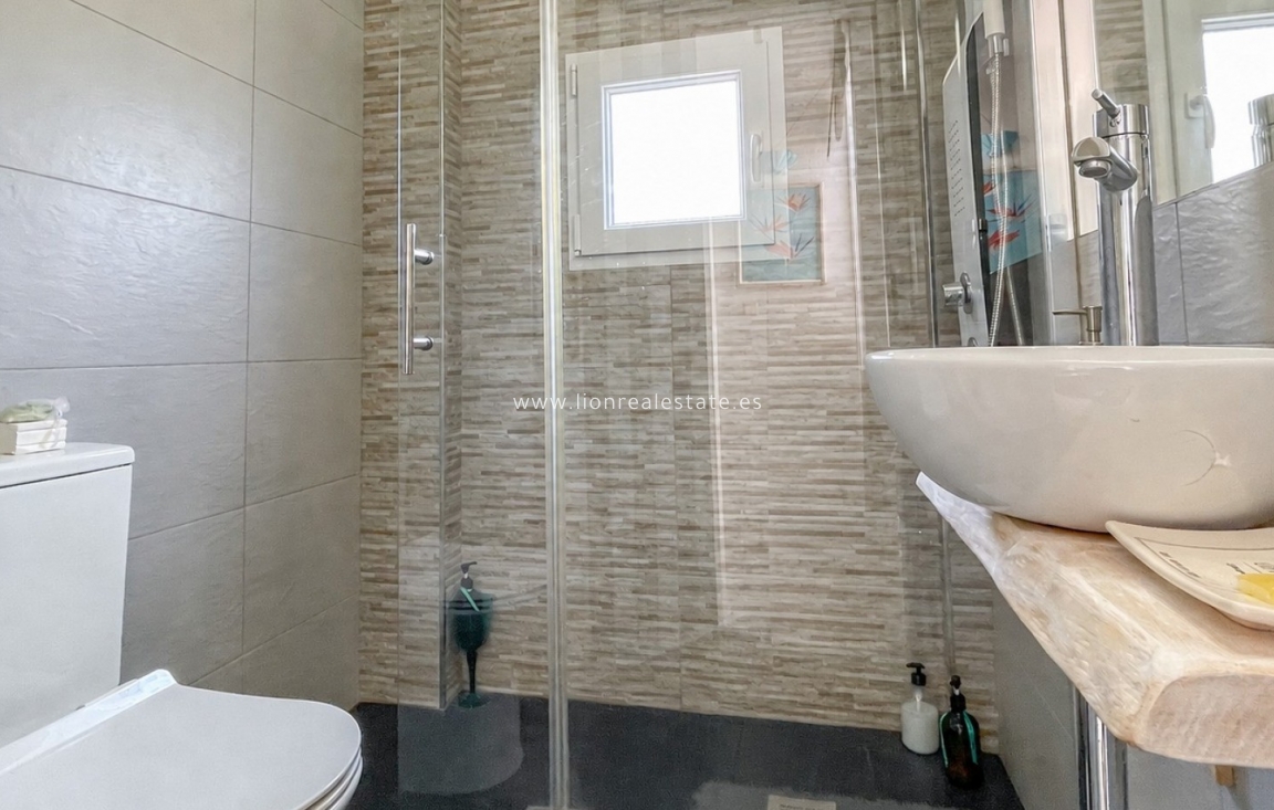 Resale - Town House - Torrevieja - La Siesta - El Salado -  Torreta