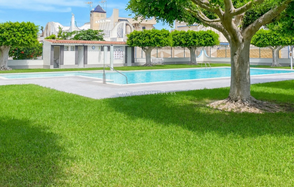 Resale - Town House - Torrevieja - La Siesta - El Salado -  Torreta