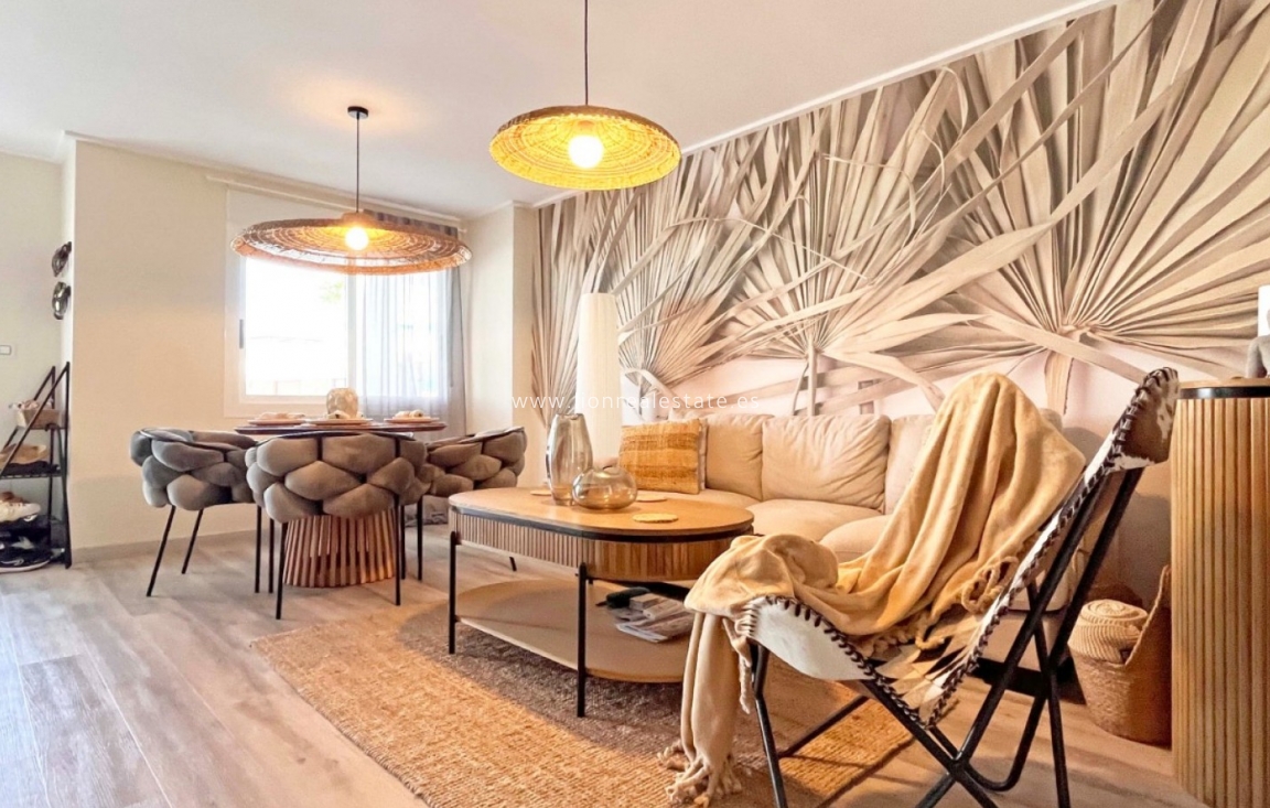 Resale - Town House - Torrevieja - Los Balcones - Los Altos del Edén