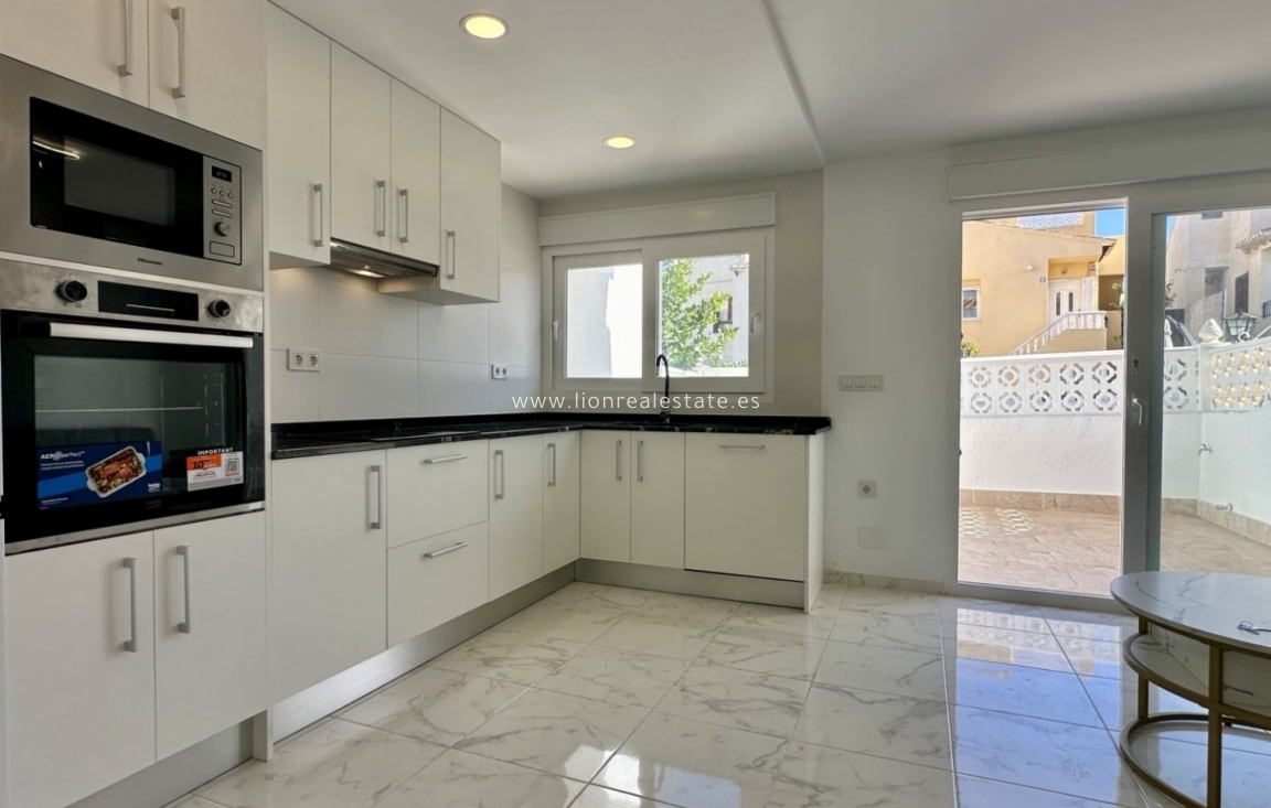 Resale - Town House - Torrevieja - Los Balcones - Los Altos del Edén