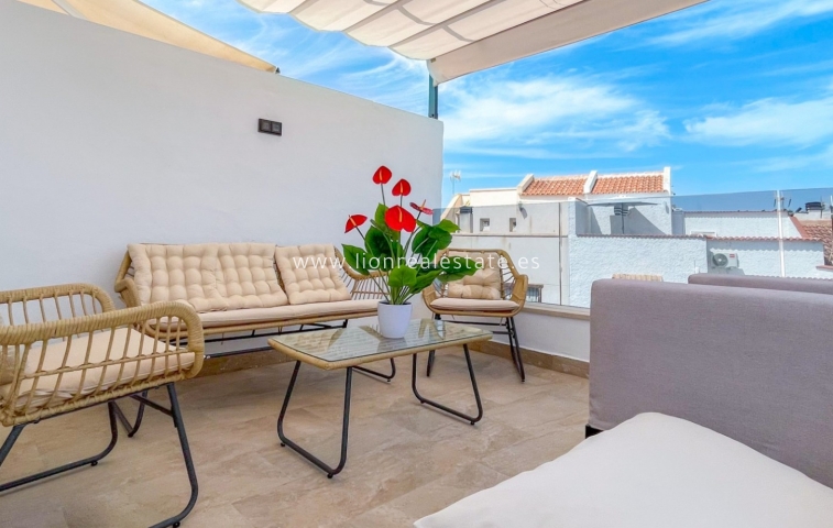 Resale - Town House - Torrevieja - Nueva Torrevieja - Aguas Nuevas