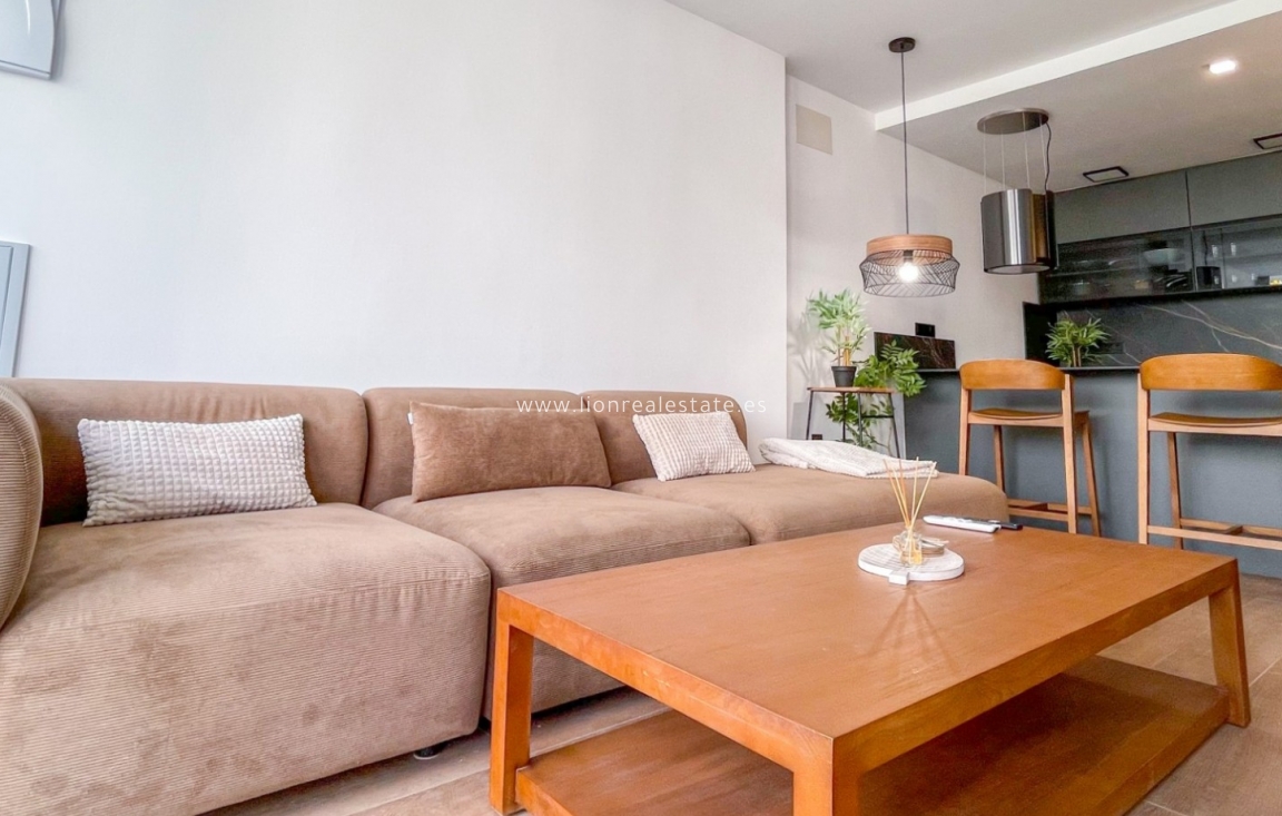 Resale - Town House - Torrevieja - Nueva Torrevieja - Aguas Nuevas