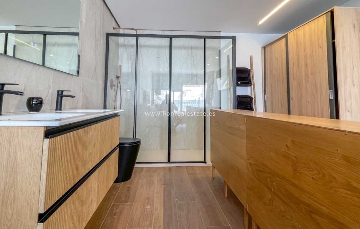 Resale - Town House - Torrevieja - Nueva Torrevieja - Aguas Nuevas