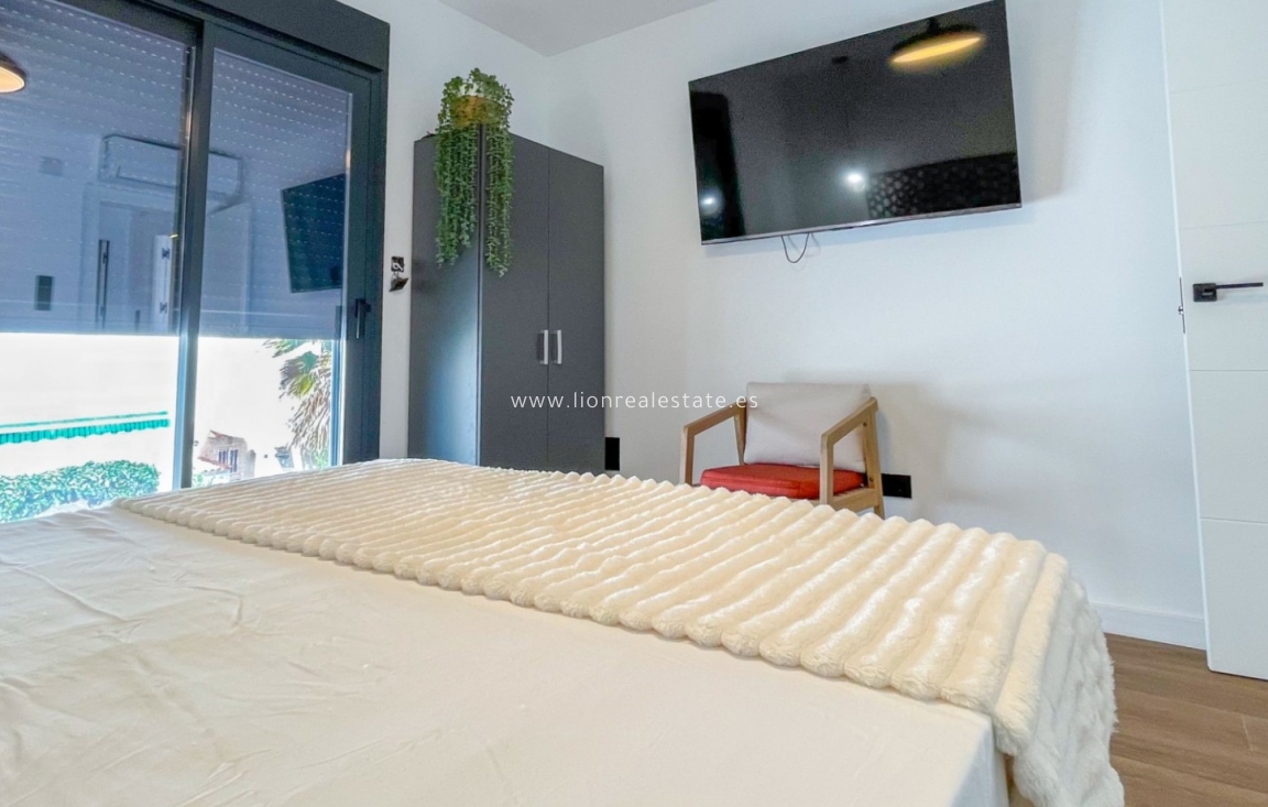 Resale - Town House - Torrevieja - Nueva Torrevieja - Aguas Nuevas