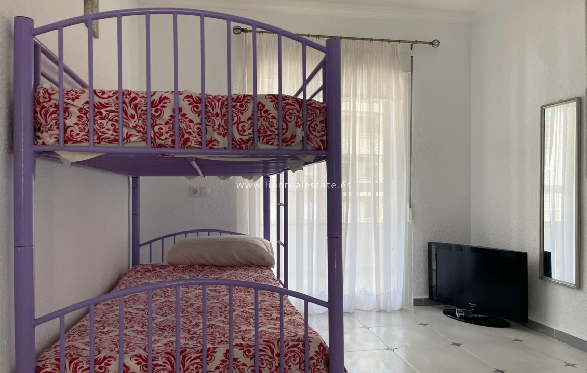Resale - Town House - Torrevieja - Punta Prima