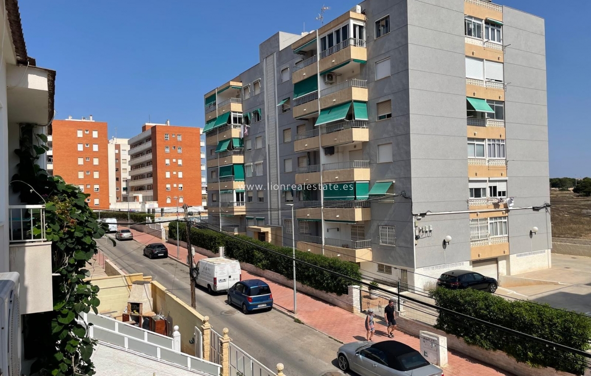 Resale - Town House - Torrevieja - Punta Prima