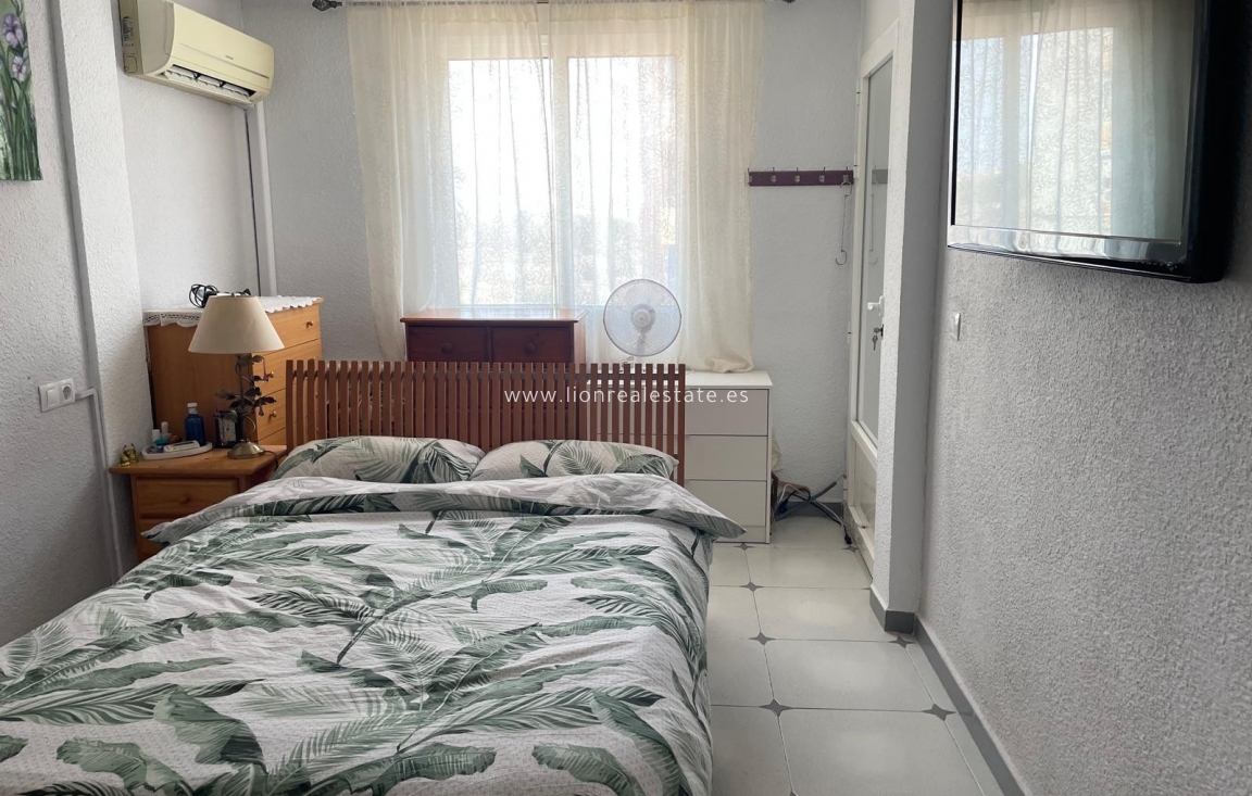 Resale - Town House - Torrevieja - Punta Prima