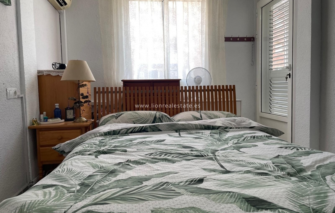 Resale - Town House - Torrevieja - Punta Prima