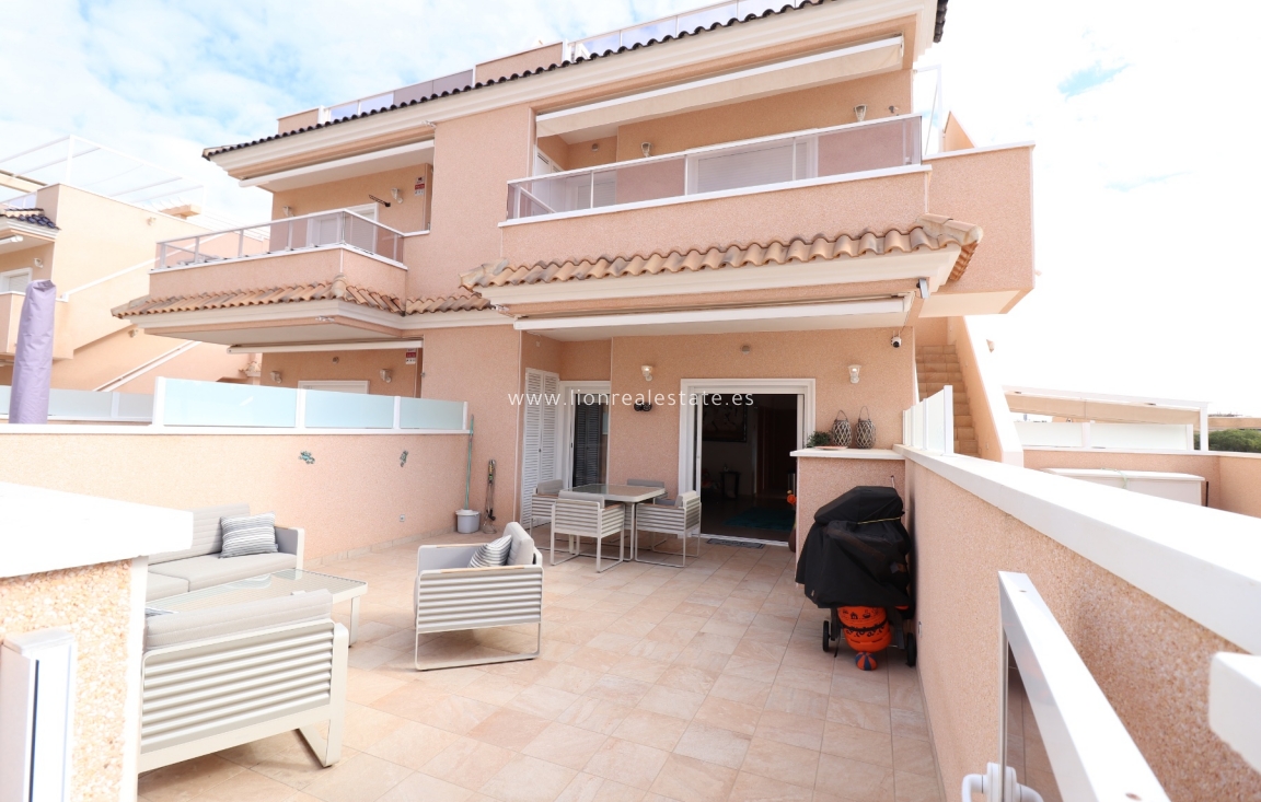 Resale - Town House - Torrevieja - Punta Prima