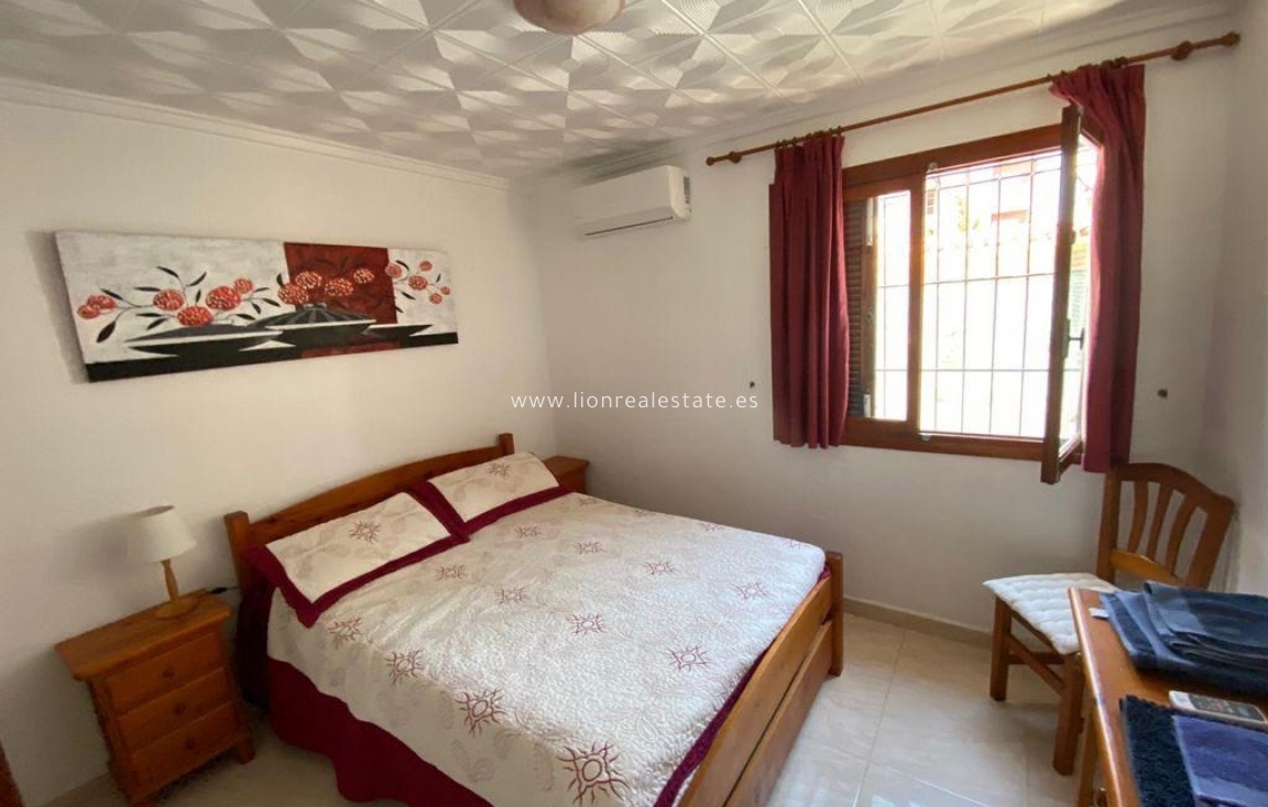 Resale - Town House - Torrevieja - Punta Prima