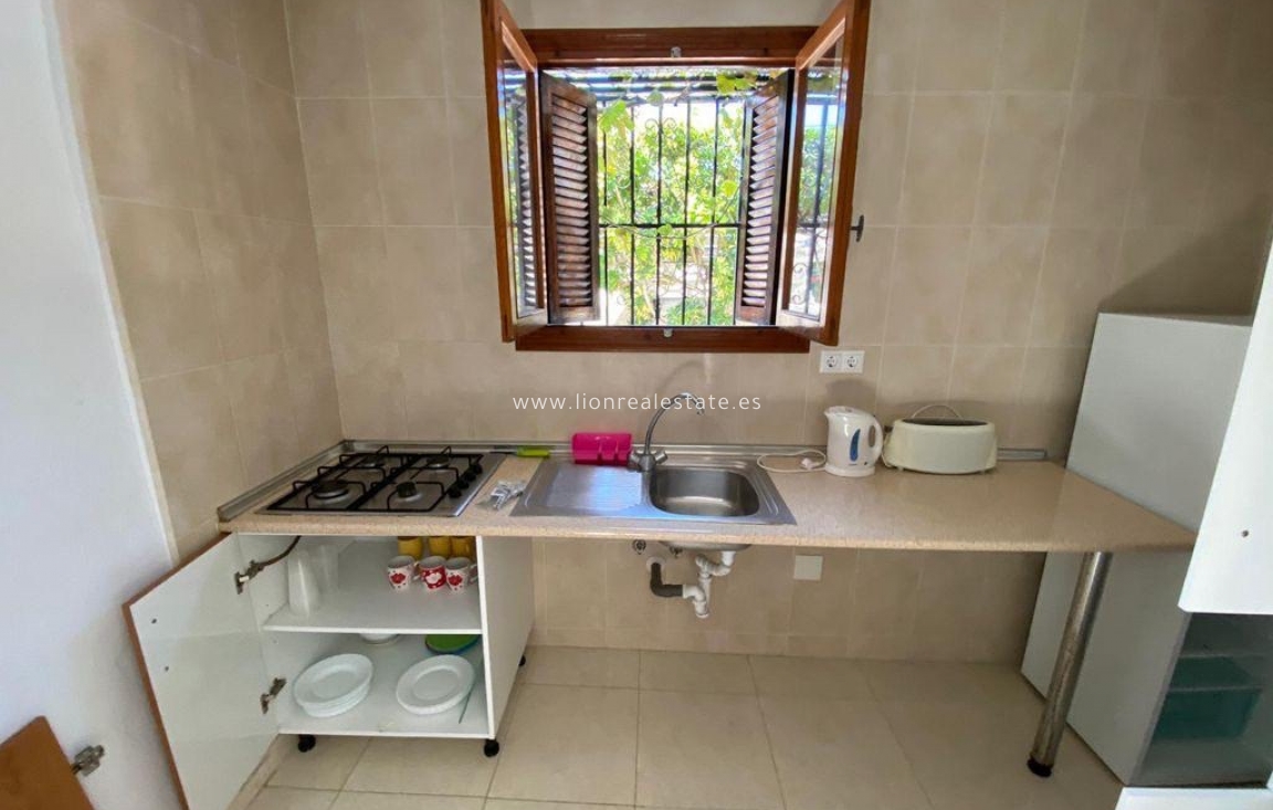 Resale - Town House - Torrevieja - Punta Prima