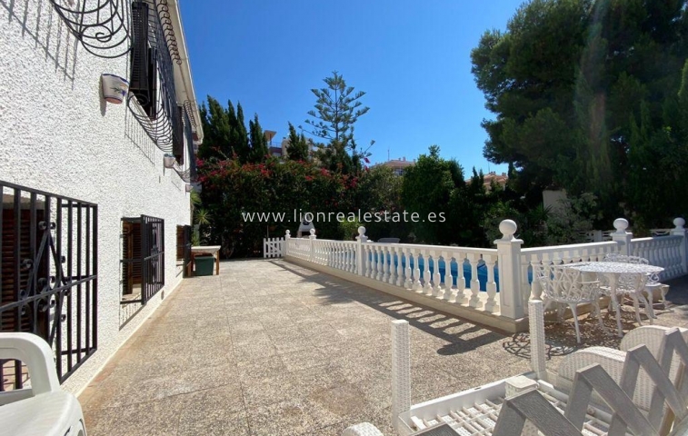 Resale - Town House - Torrevieja - Punta Prima