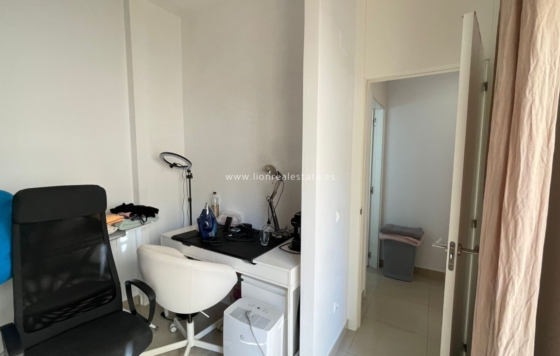 Resale - Town House - Torrevieja - Punta Prima