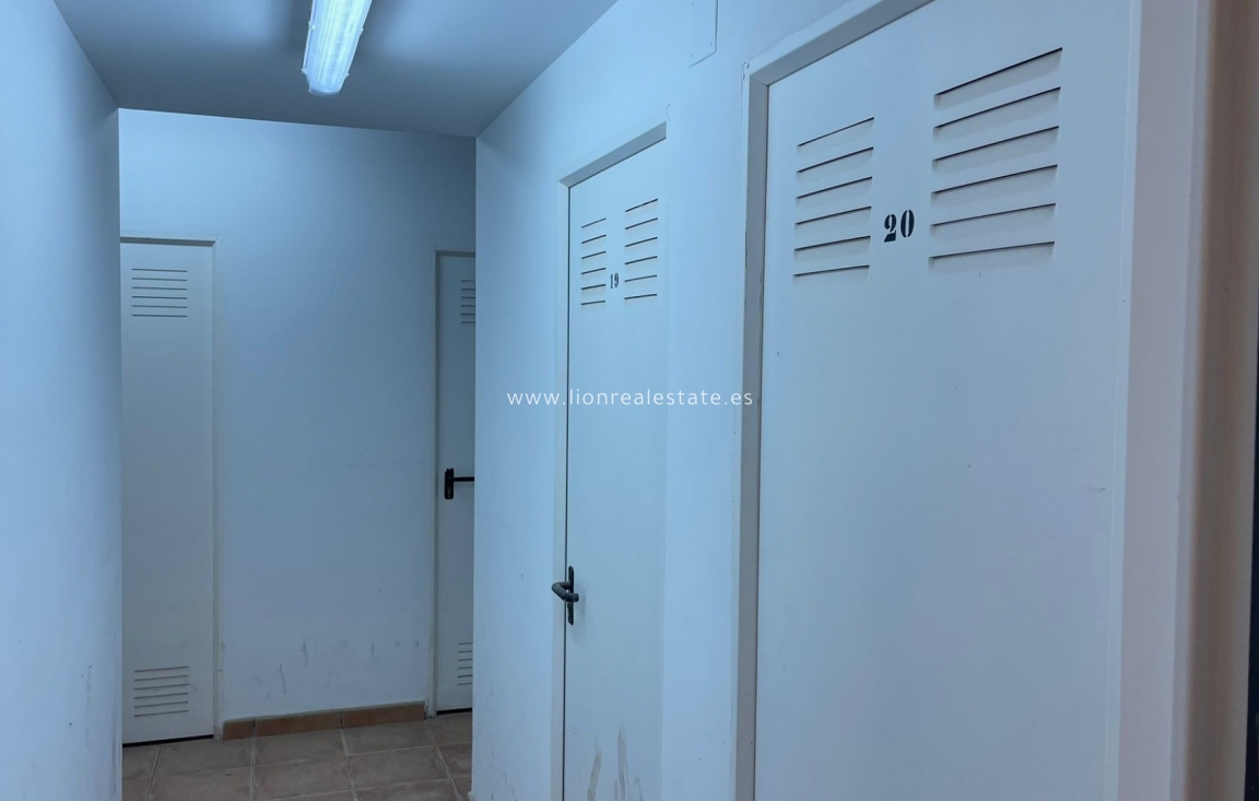 Resale - Town House - Torrevieja - Punta Prima