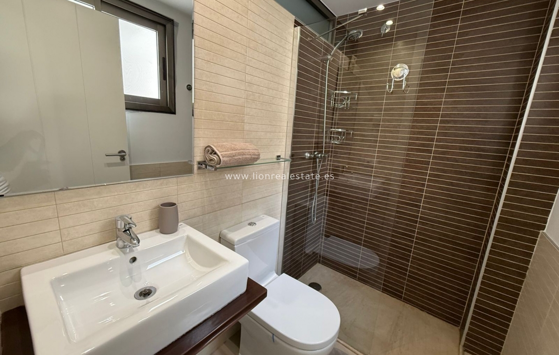 Resale - Town House - Torrevieja - Punta Prima