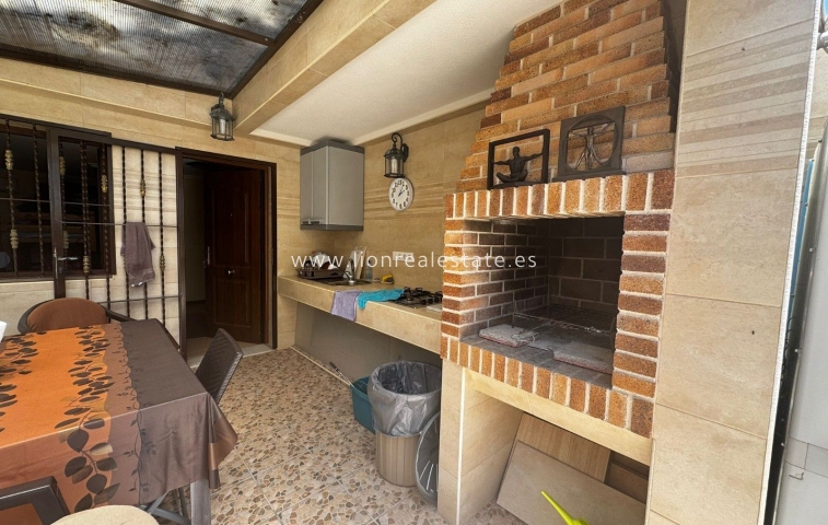 Resale - Triplex - Torrevieja - Punta Prima