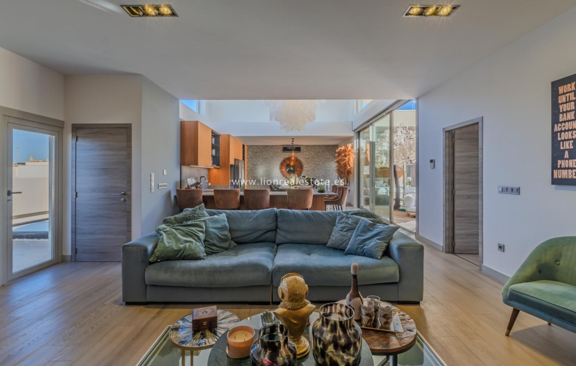 Resale - Villa - Benijofar - Residencial benimar